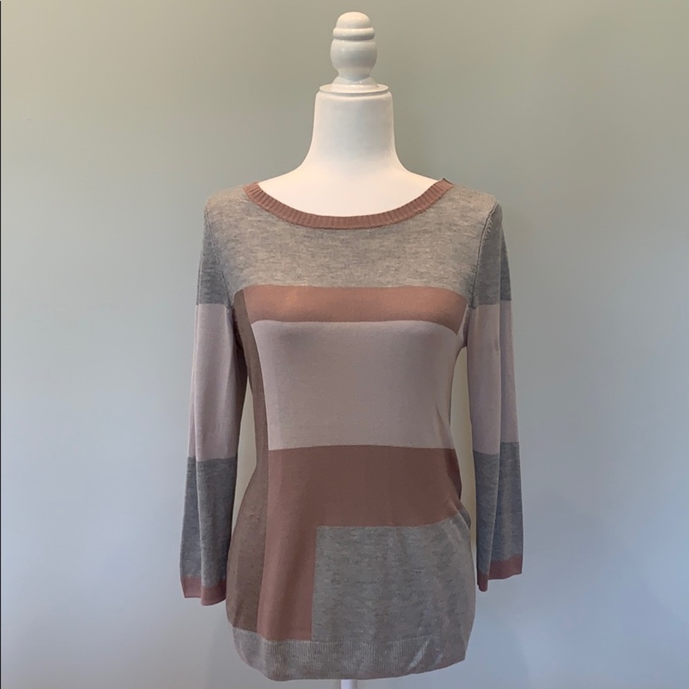 The Limited color block crew neck sweater. size M